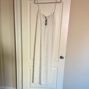 Boohoo Plus White Floral Textured Dress